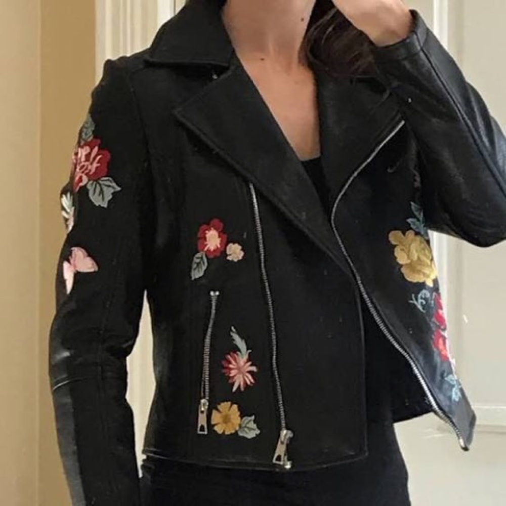 Embroidered Black Faux Leather Moto Jacket 😍